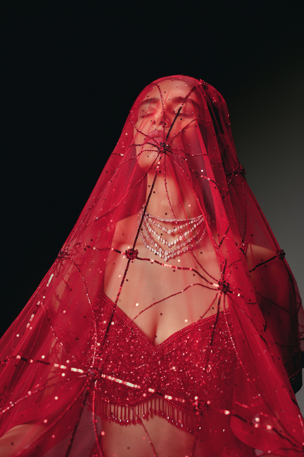 The RÉZAÏ Red Lehenga