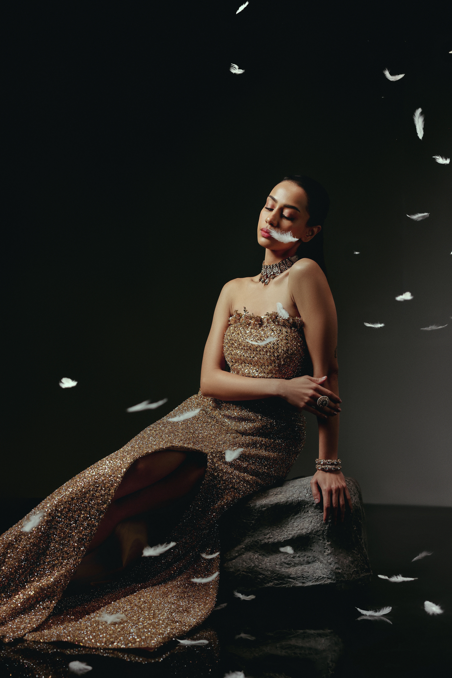 The RÉSA Metallic Gold Fishcut Skirt